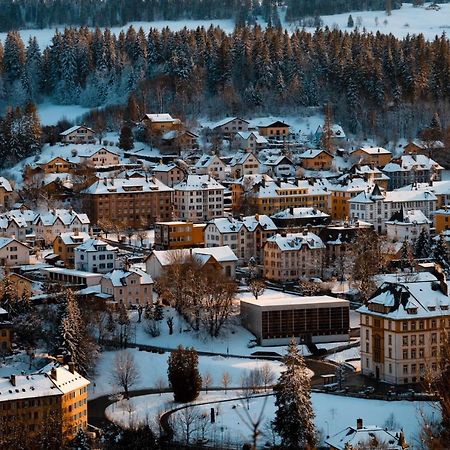 Appartement Luna Avec Parking Couvert Prive Le Locle Luaran gambar