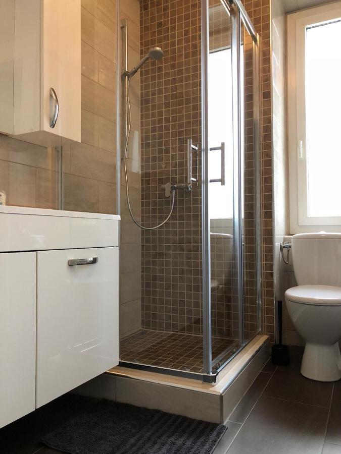 Appartement Luna Avec Parking Couvert Prive Le Locle Luaran gambar